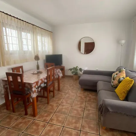 Casa Rosa Apartment Famara