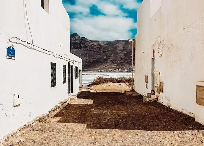 Casa Rosa Famara