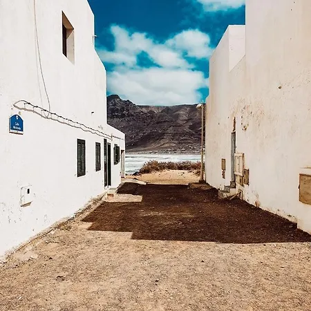 Casa Rosa Famara