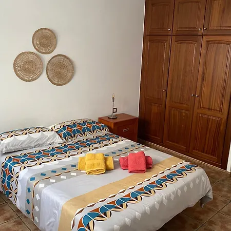 Casa Rosa * Famara